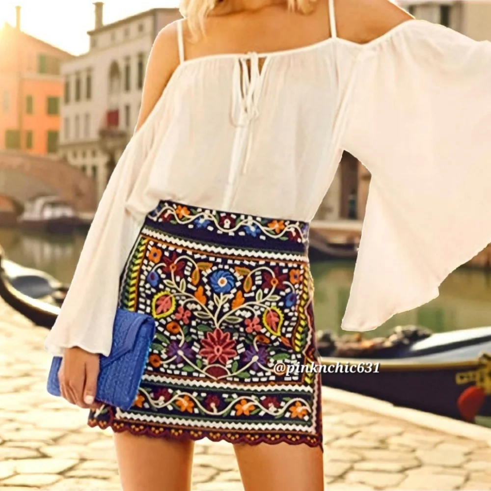 Lulus Embroidered Boho Bohemian Floral Multicolor Skirt Size XS - Picture 2 of 9